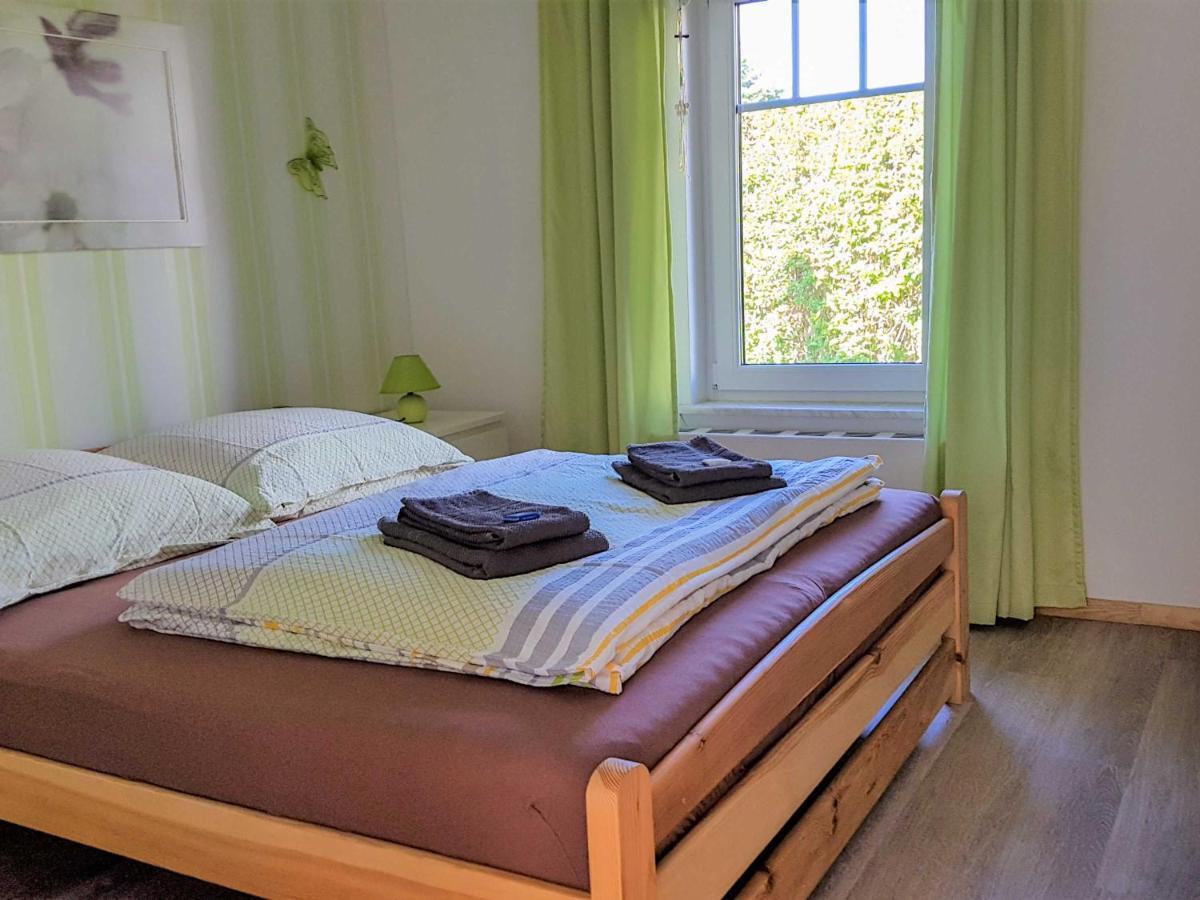 Ferienwohnung Im Roten Haus Stahlbrode Eksteriør billede